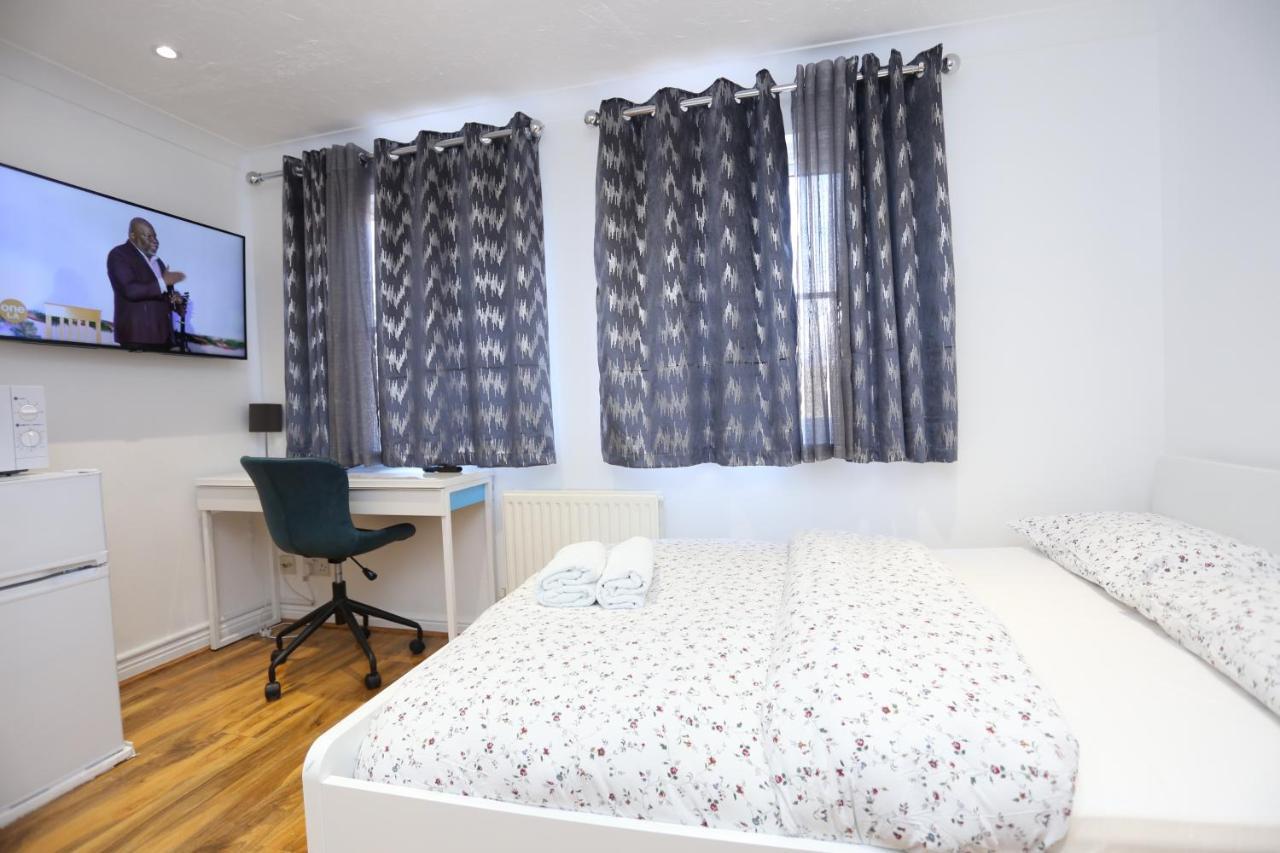 Fabulous Room With En-Suite Bathroom And Shared Kitchen Thamesmead  Luaran gambar